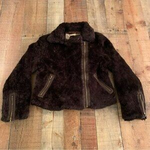 One after Another Nice Claup faux fur cropped brown jacket with gold zippers M
